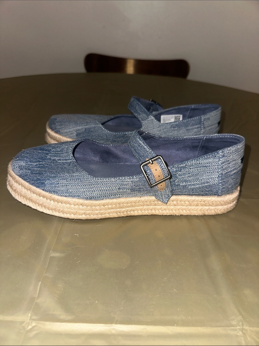 Toms Women’s Carolina Blue Denim Mary Jane Espadrille